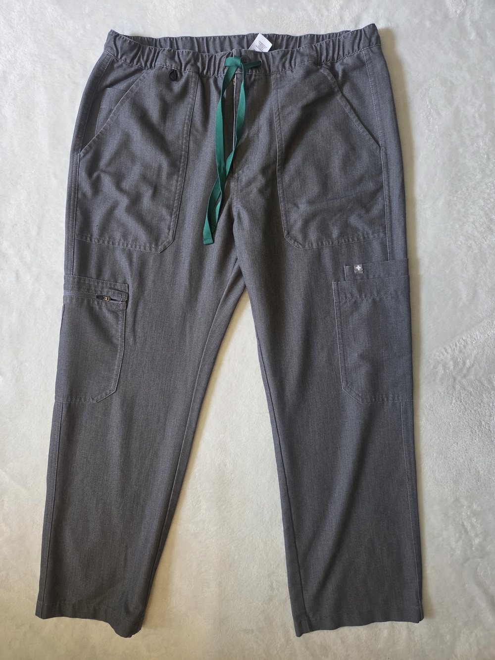 FIGS Mens Cairo Cargo Scrub Pants Graphite Gray Technical Collection Size S